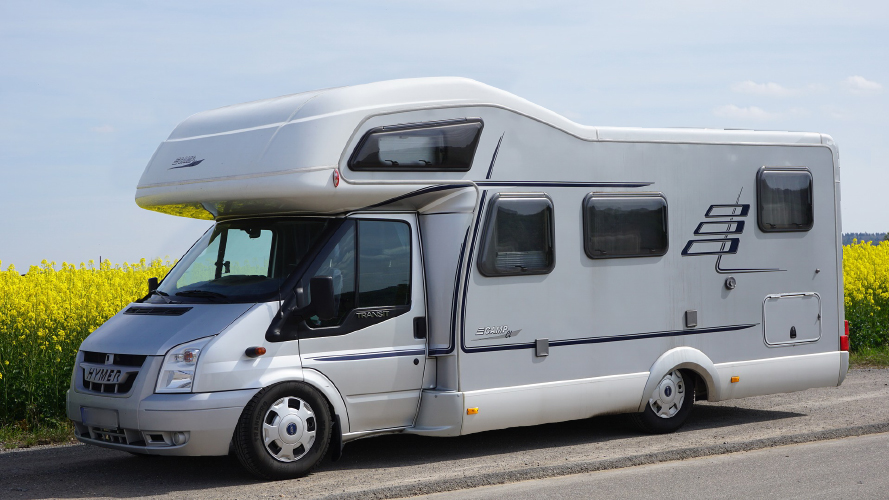 Beispielbild f&uuml;r einen &uuml;berladenen Camper